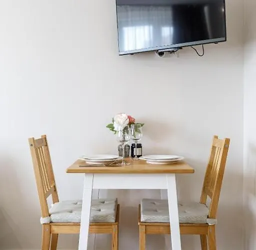 Golden - Rynek Square - Monopol * Wrocław