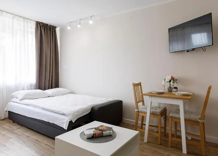 Golden - Rynek Square - Monopol *