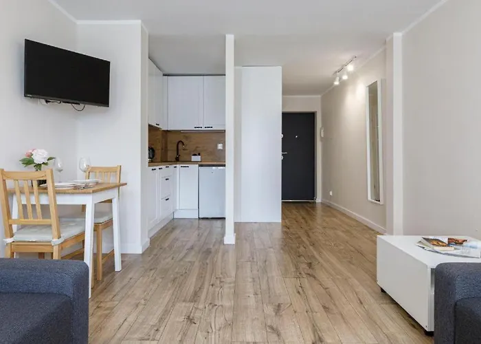 Golden - Rynek Square - Monopol *